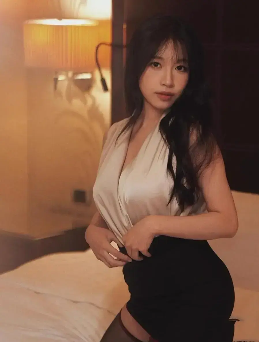 《小凤新婚》全集完整版在线免费观看-苏畅艾熙双人演绎小凤新婚-高清无删减无弹窗极速秒存-夸克UC网盘独家资源免费放送