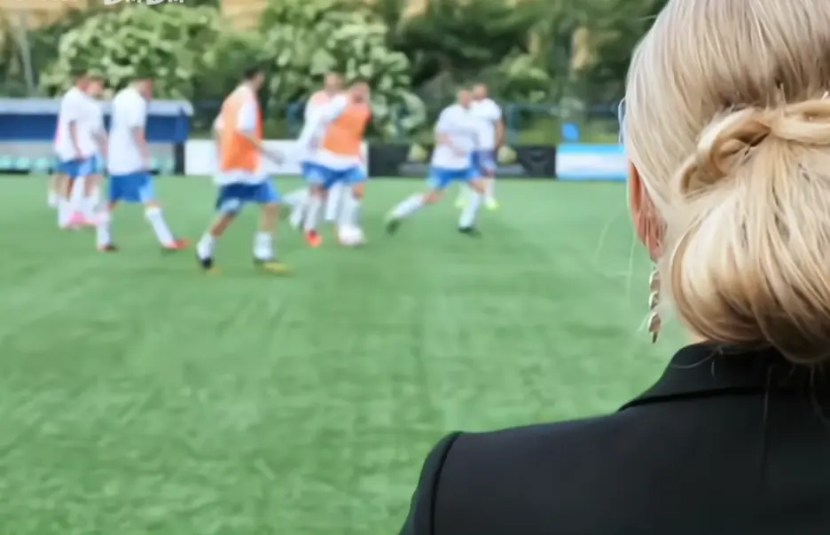 《足球队的女老板们》无广告在线观看-法国喜剧电影《Footballers‘Moms》高清完整版-足球队的女老板们免费看全集