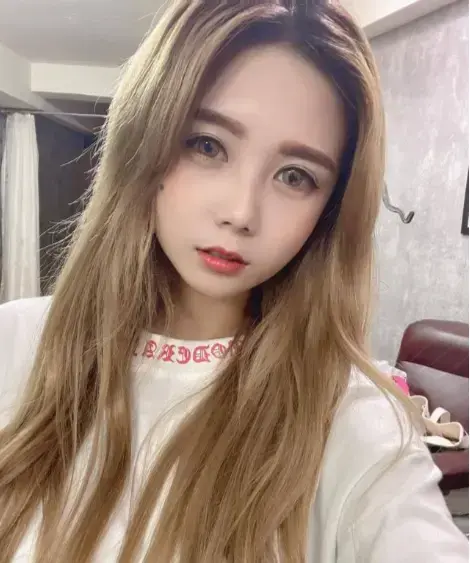 《修女的治疗日记》HD1080P超清未删减完整版在线观看-孟若羽《孟若羽的vlog》免费高清播放-秒播不卡顿无广告