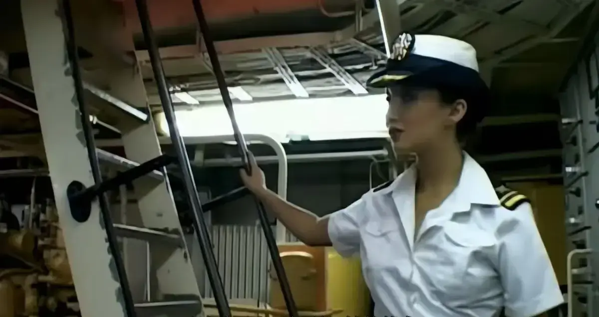 《军舰上的女兵》全集无删减在线观看-《军舰上的女兵》HD高清完整版-免费在线看全集高清资源
