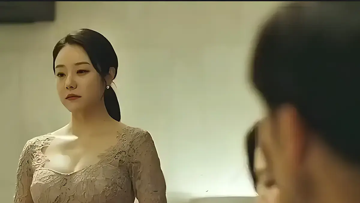 伦理电影《漂亮的保姆》1080P高清中文字幕未删减版-漂亮的保姆全集免费在线观看无广告-韩国伦理剧漂亮的保姆资源下载118分钟完整版